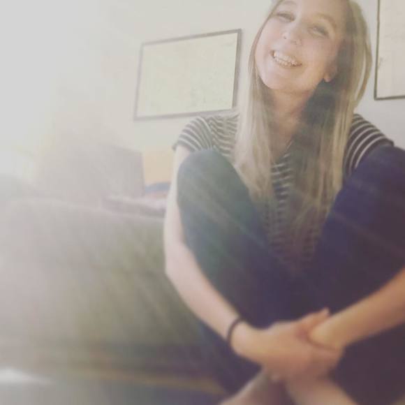 Meet your Posher, Emma - Picture 1 of 1